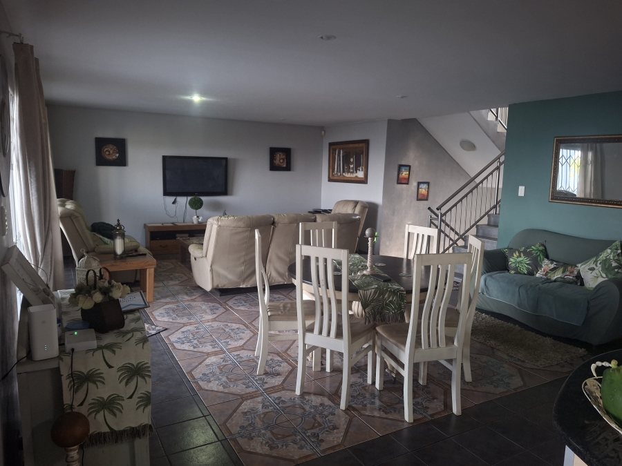 4 Bedroom Property for Sale in Ramsgate KwaZulu-Natal