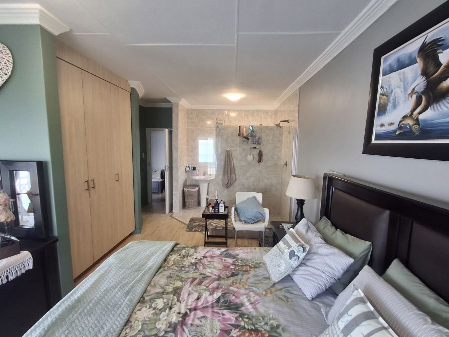 4 Bedroom Property for Sale in Ramsgate KwaZulu-Natal