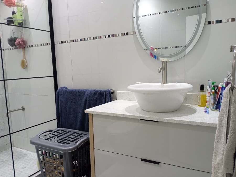 2 Bedroom Property for Sale in Westbrook KwaZulu-Natal