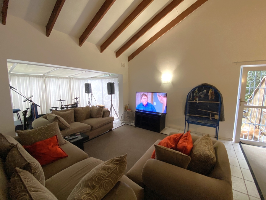 5 Bedroom Property for Sale in Westbrook KwaZulu-Natal