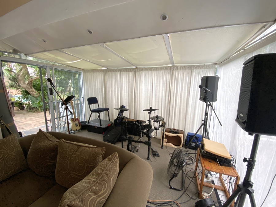 5 Bedroom Property for Sale in Westbrook KwaZulu-Natal