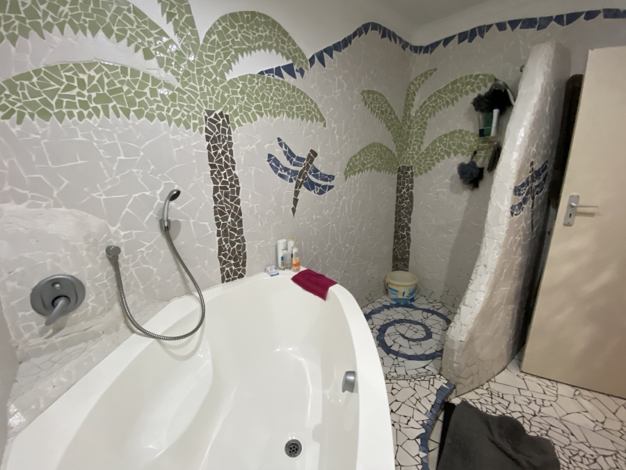 5 Bedroom Property for Sale in Westbrook KwaZulu-Natal