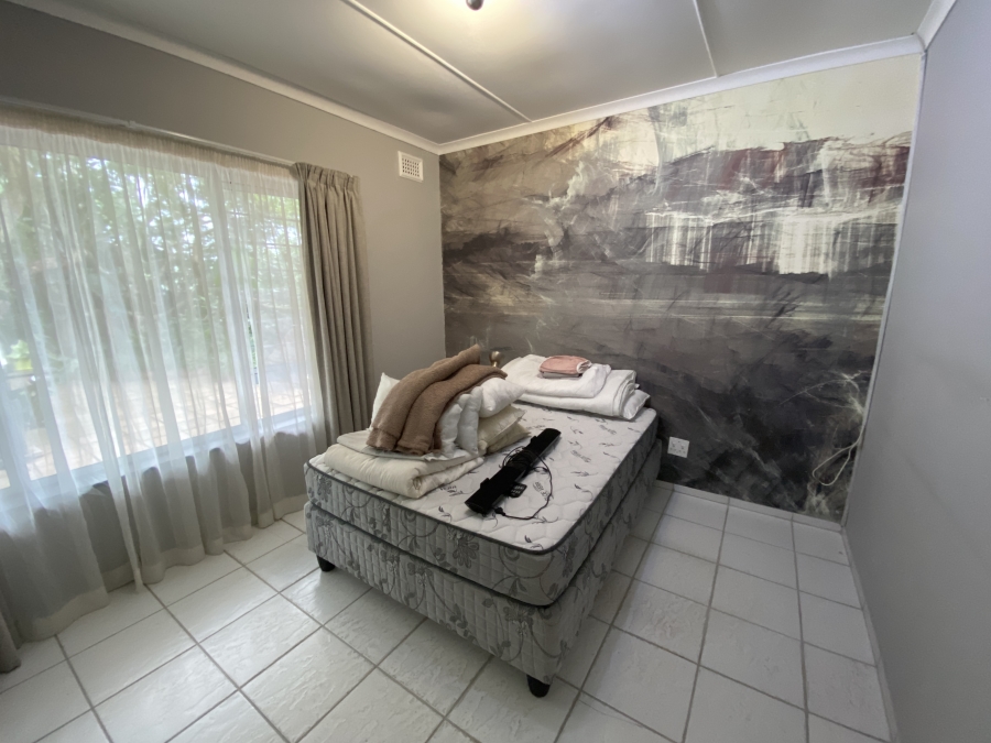 5 Bedroom Property for Sale in Westbrook KwaZulu-Natal