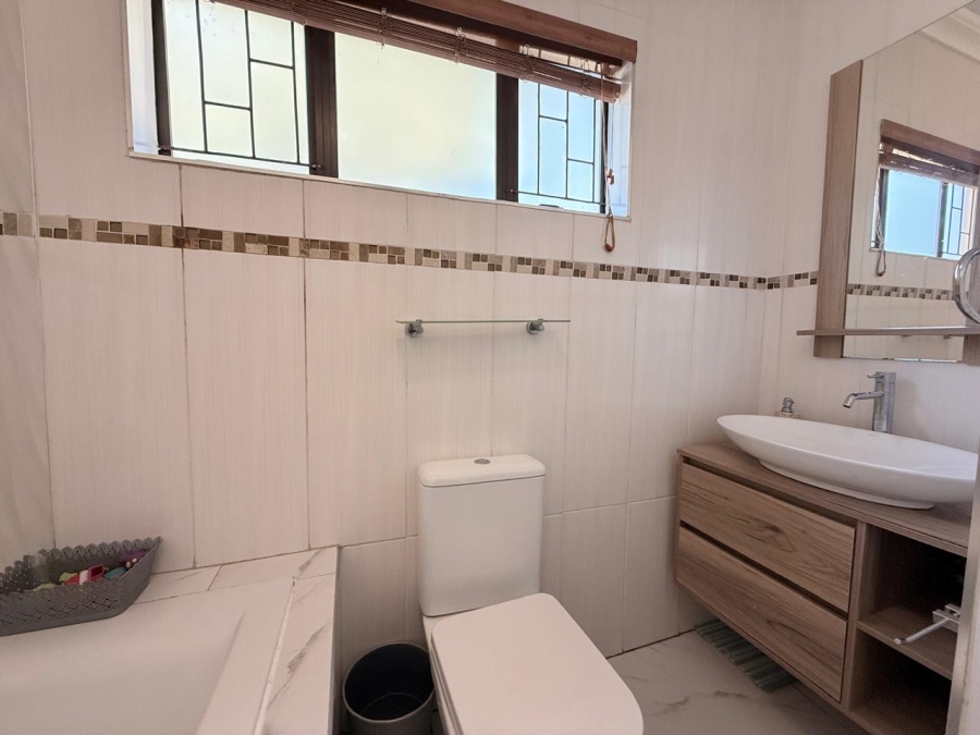 4 Bedroom Property for Sale in Huttenheights KwaZulu-Natal