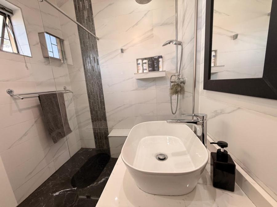 4 Bedroom Property for Sale in Huttenheights KwaZulu-Natal
