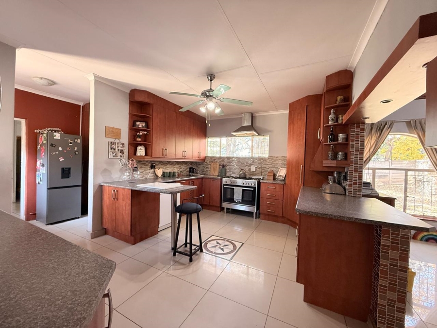 4 Bedroom Property for Sale in Huttenheights KwaZulu-Natal