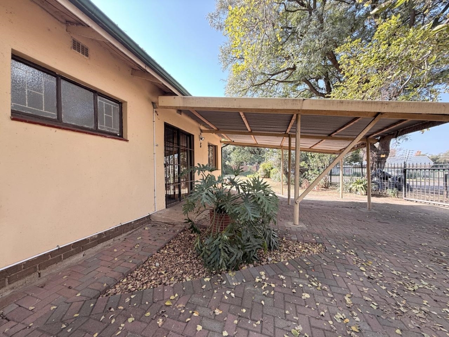 4 Bedroom Property for Sale in Huttenheights KwaZulu-Natal