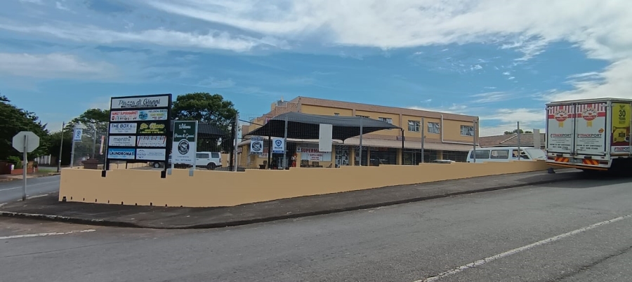 To Let Commercial Property for Rent in Carrington Heights KwaZulu-Natal