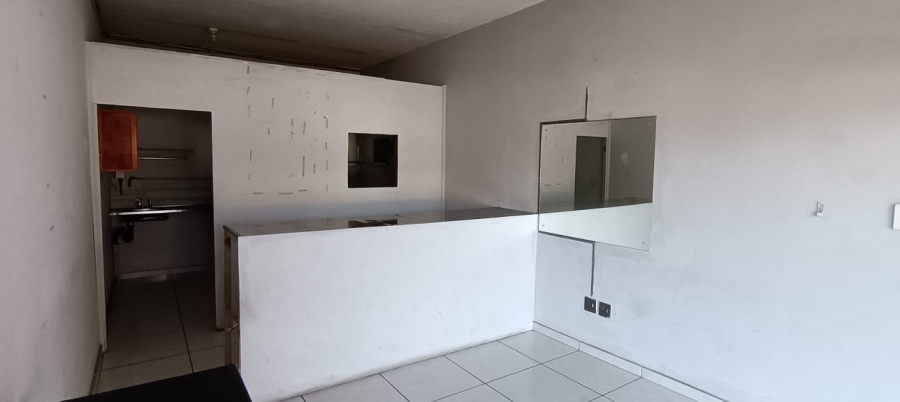 To Let Commercial Property for Rent in Carrington Heights KwaZulu-Natal