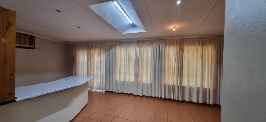 To Let 5 Bedroom Property for Rent in Glenwood KwaZulu-Natal