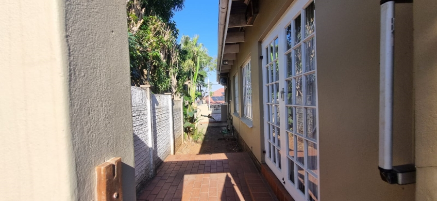 To Let 5 Bedroom Property for Rent in Glenwood KwaZulu-Natal