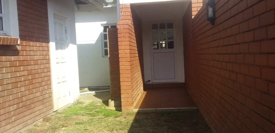 To Let 2 Bedroom Property for Rent in Lincoln Meade KwaZulu-Natal