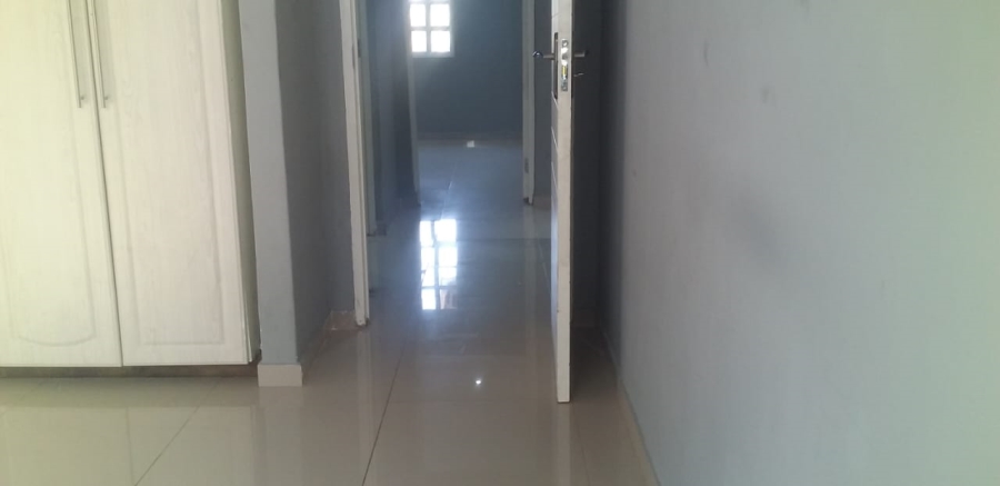 To Let 2 Bedroom Property for Rent in Lincoln Meade KwaZulu-Natal