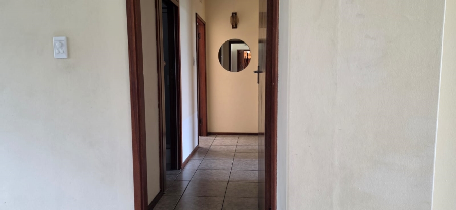 To Let 3 Bedroom Property for Rent in Amanzimtoti KwaZulu-Natal