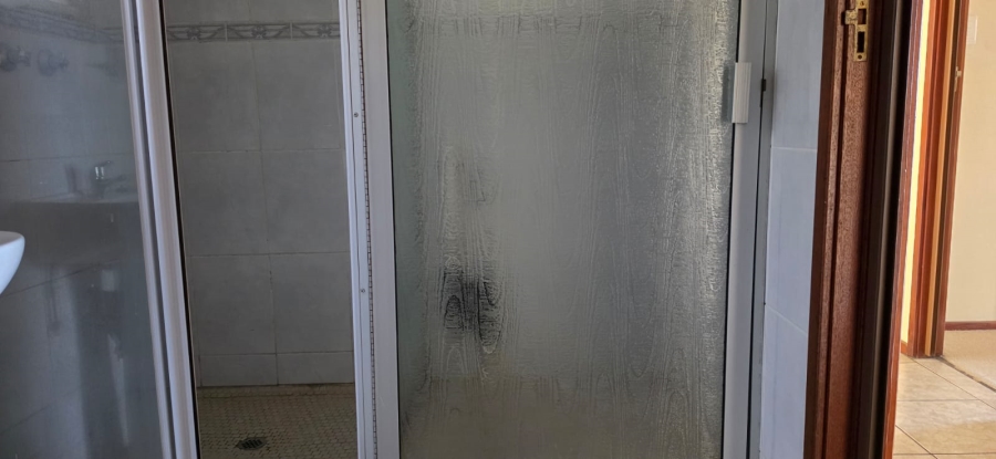 To Let 3 Bedroom Property for Rent in Amanzimtoti KwaZulu-Natal