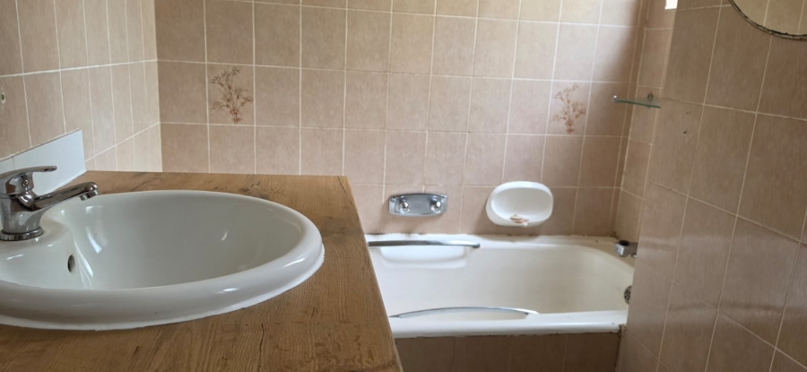 To Let 3 Bedroom Property for Rent in Amanzimtoti KwaZulu-Natal