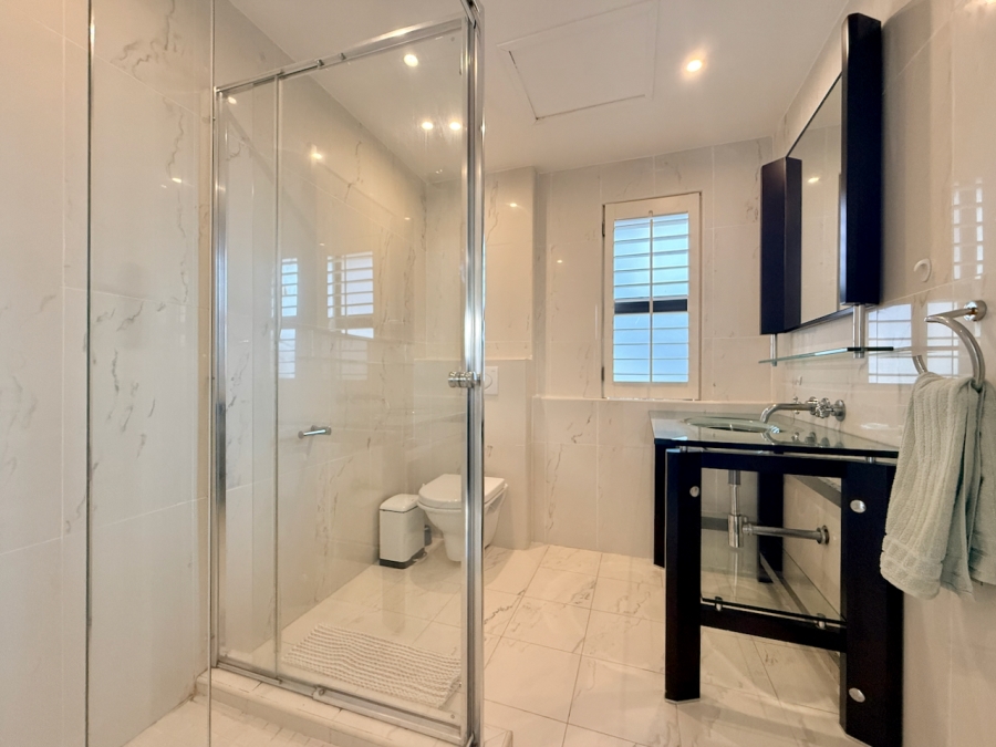 6 Bedroom Property for Sale in Sheffield Beach KwaZulu-Natal