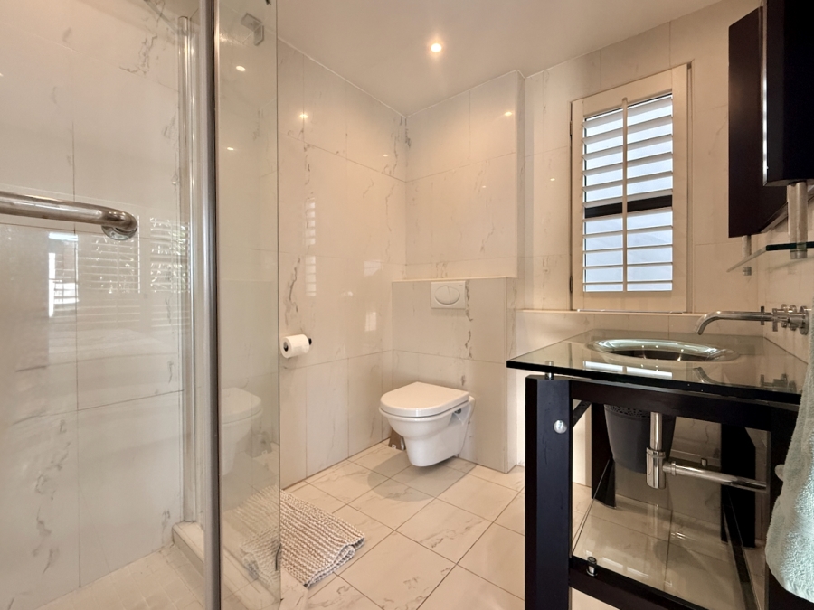 6 Bedroom Property for Sale in Sheffield Beach KwaZulu-Natal