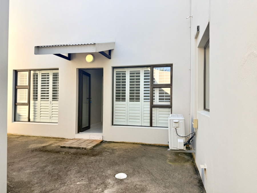 6 Bedroom Property for Sale in Sheffield Beach KwaZulu-Natal