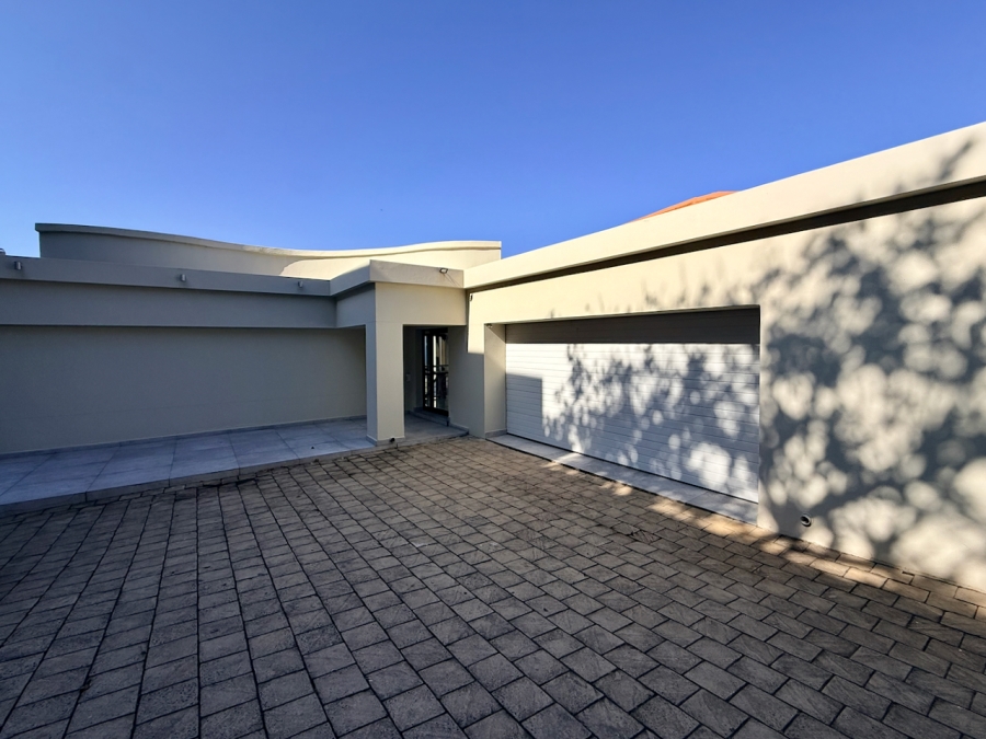 6 Bedroom Property for Sale in Sheffield Beach KwaZulu-Natal