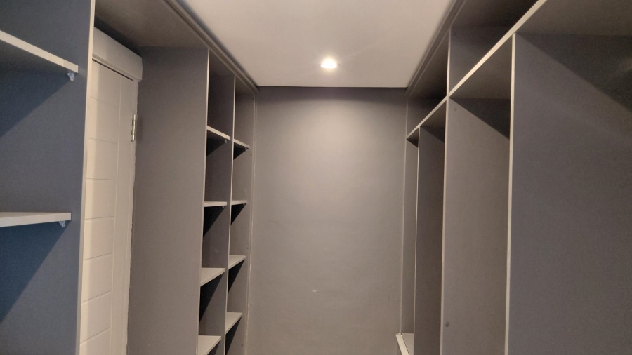 2 Bedroom Property for Sale in Umhlanga Ridge KwaZulu-Natal