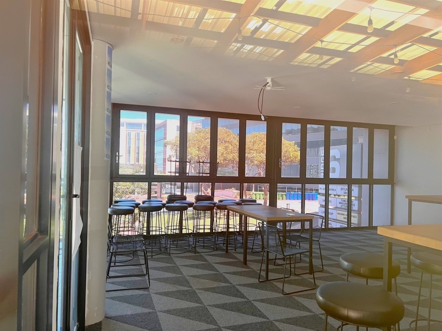 To Let Commercial Property for Rent in Umhlanga Ridge KwaZulu-Natal