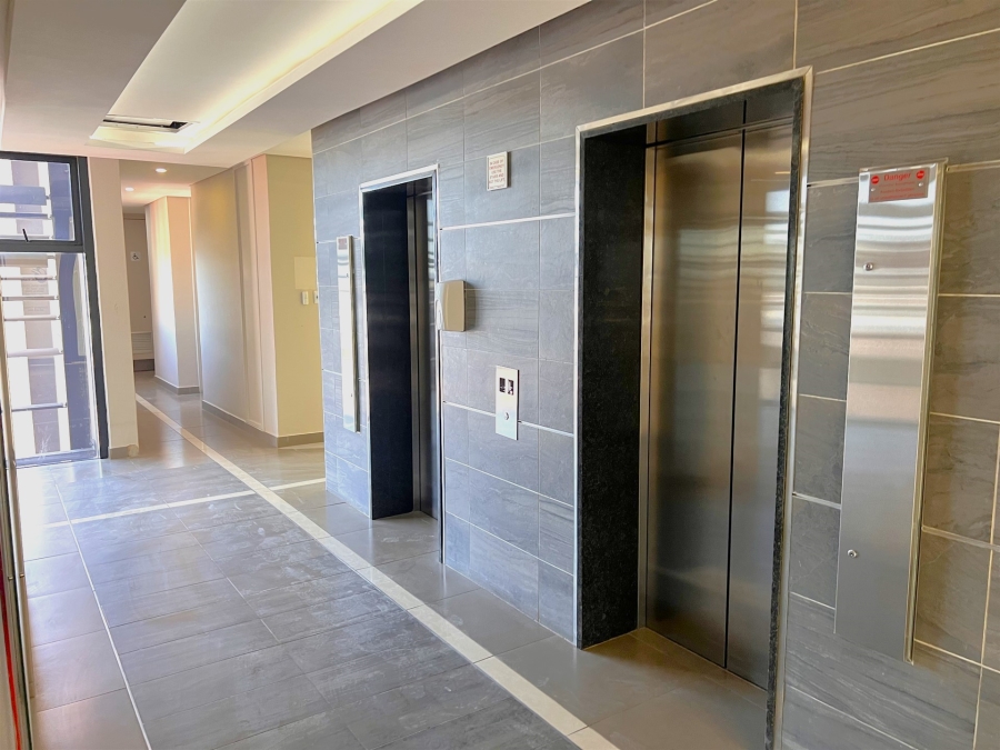 To Let Commercial Property for Rent in Umhlanga Ridge KwaZulu-Natal