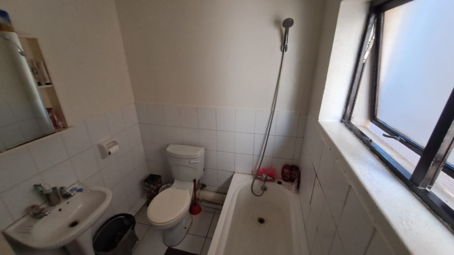 1 Bedroom Property for Sale in Ocean View KwaZulu-Natal