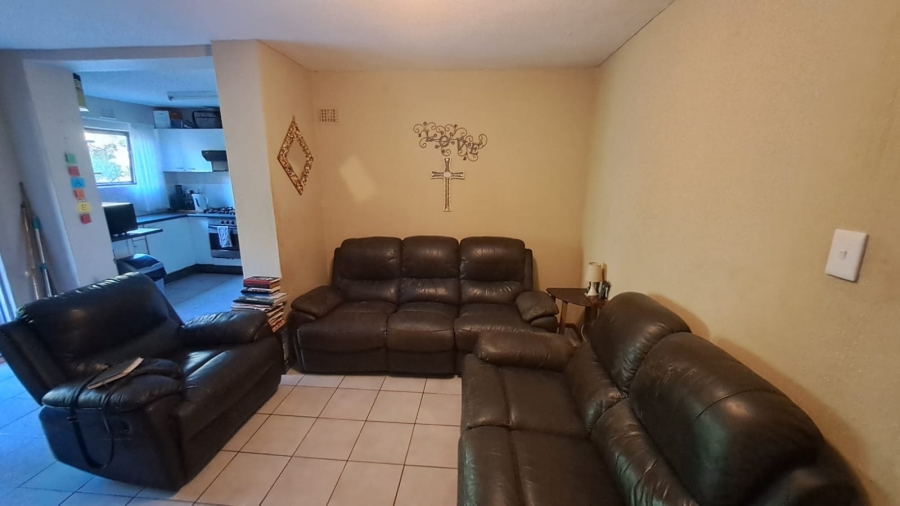 1 Bedroom Property for Sale in Ocean View KwaZulu-Natal