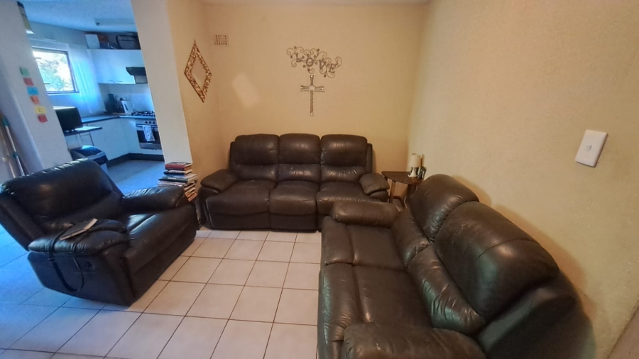 1 Bedroom Property for Sale in Ocean View KwaZulu-Natal