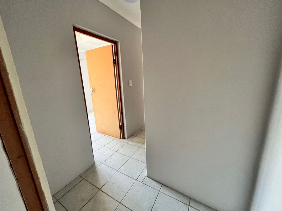 To Let 2 Bedroom Property for Rent in Bluff KwaZulu-Natal