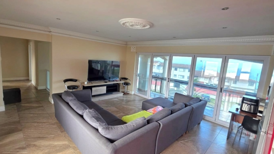 6 Bedroom Property for Sale in Brighton Beach KwaZulu-Natal