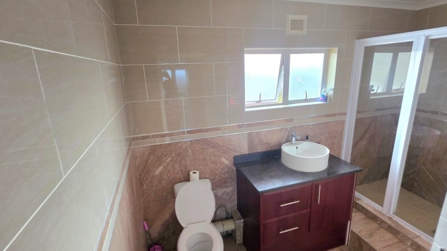 6 Bedroom Property for Sale in Brighton Beach KwaZulu-Natal
