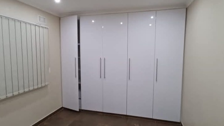 6 Bedroom Property for Sale in Brighton Beach KwaZulu-Natal
