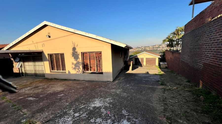 5 Bedroom Property for Sale in Bluff KwaZulu-Natal