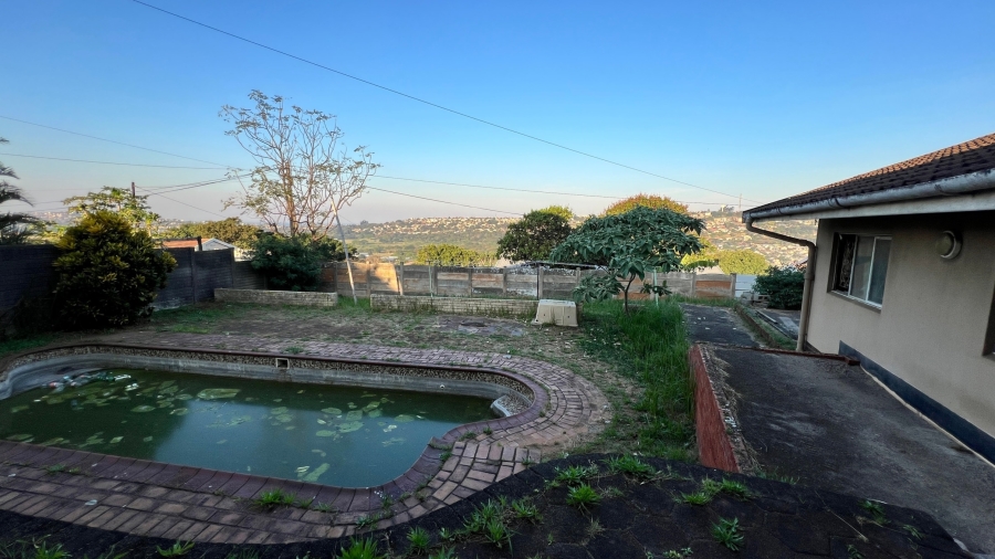 5 Bedroom Property for Sale in Bluff KwaZulu-Natal