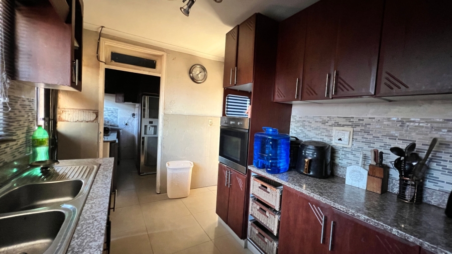 5 Bedroom Property for Sale in Bluff KwaZulu-Natal