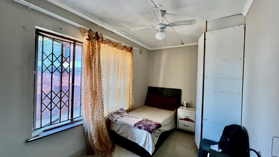 5 Bedroom Property for Sale in Bluff KwaZulu-Natal