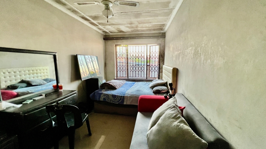 5 Bedroom Property for Sale in Bluff KwaZulu-Natal