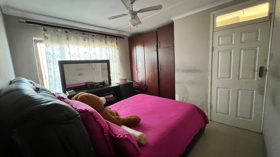 5 Bedroom Property for Sale in Bluff KwaZulu-Natal