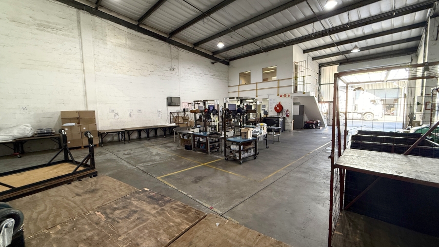 To Let Commercial Property for Rent in Red Hill KwaZulu-Natal