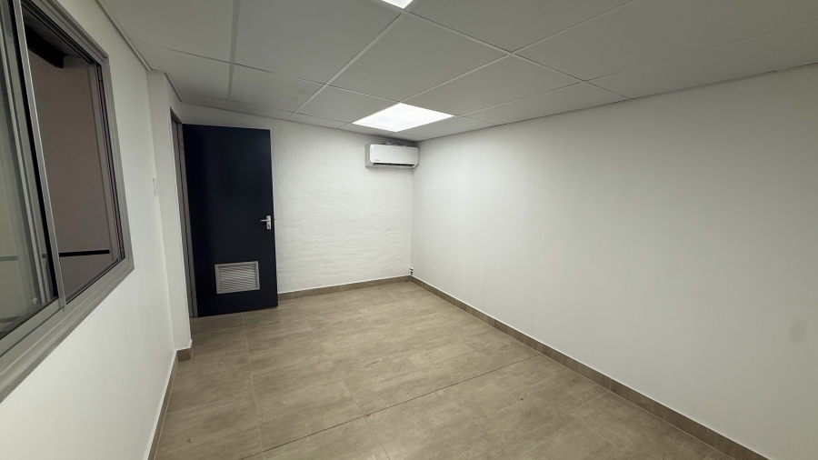 To Let Commercial Property for Rent in Glen Anil KwaZulu-Natal