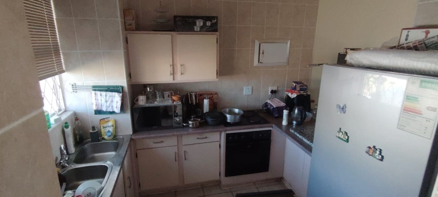 2 Bedroom Property for Sale in Uvongo KwaZulu-Natal