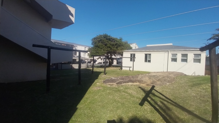 2 Bedroom Property for Sale in Uvongo KwaZulu-Natal