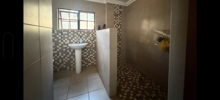 3 Bedroom Property for Sale in Waterfall KwaZulu-Natal