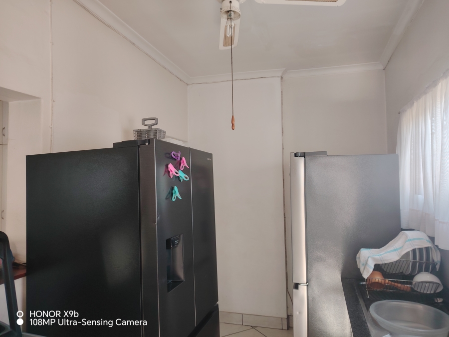 3 Bedroom Property for Sale in Queensburgh KwaZulu-Natal