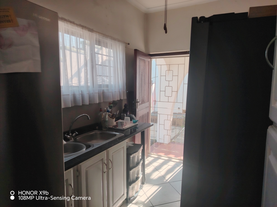 3 Bedroom Property for Sale in Queensburgh KwaZulu-Natal