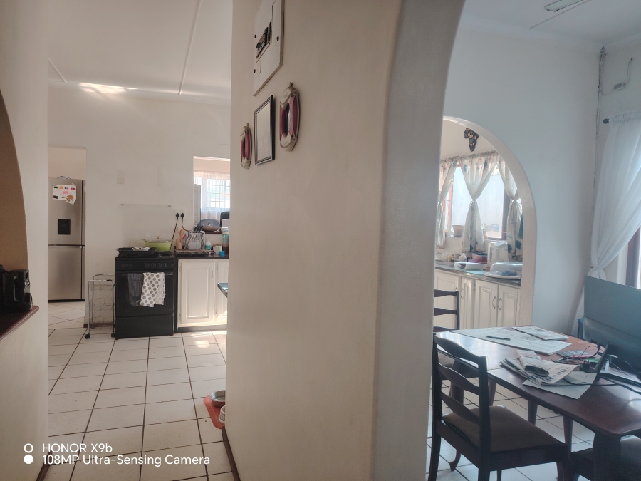 3 Bedroom Property for Sale in Queensburgh KwaZulu-Natal