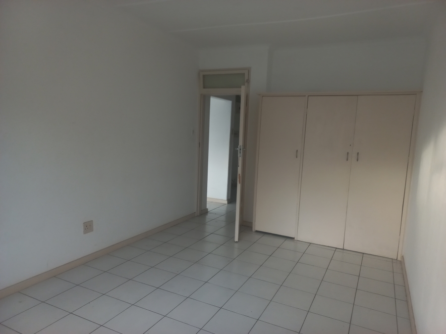 To Let 1 Bedroom Property for Rent in Essenwood KwaZulu-Natal