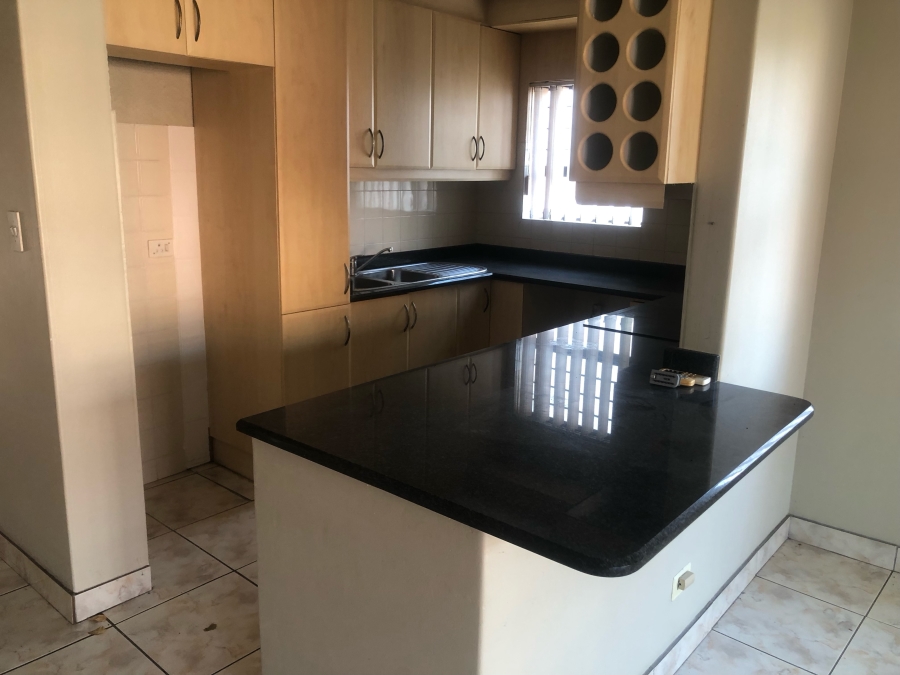 3 Bedroom Property for Sale in Amanzimtoti KwaZulu-Natal